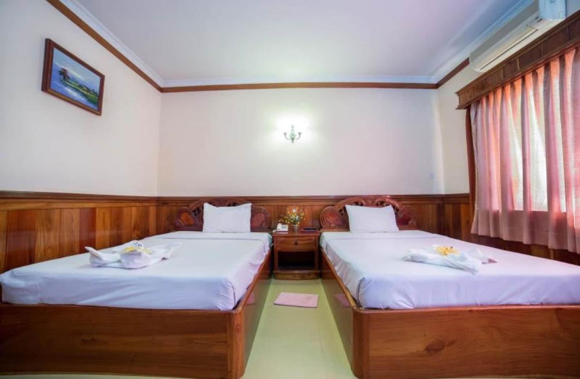 Banan Hotel Battambang Luaran gambar