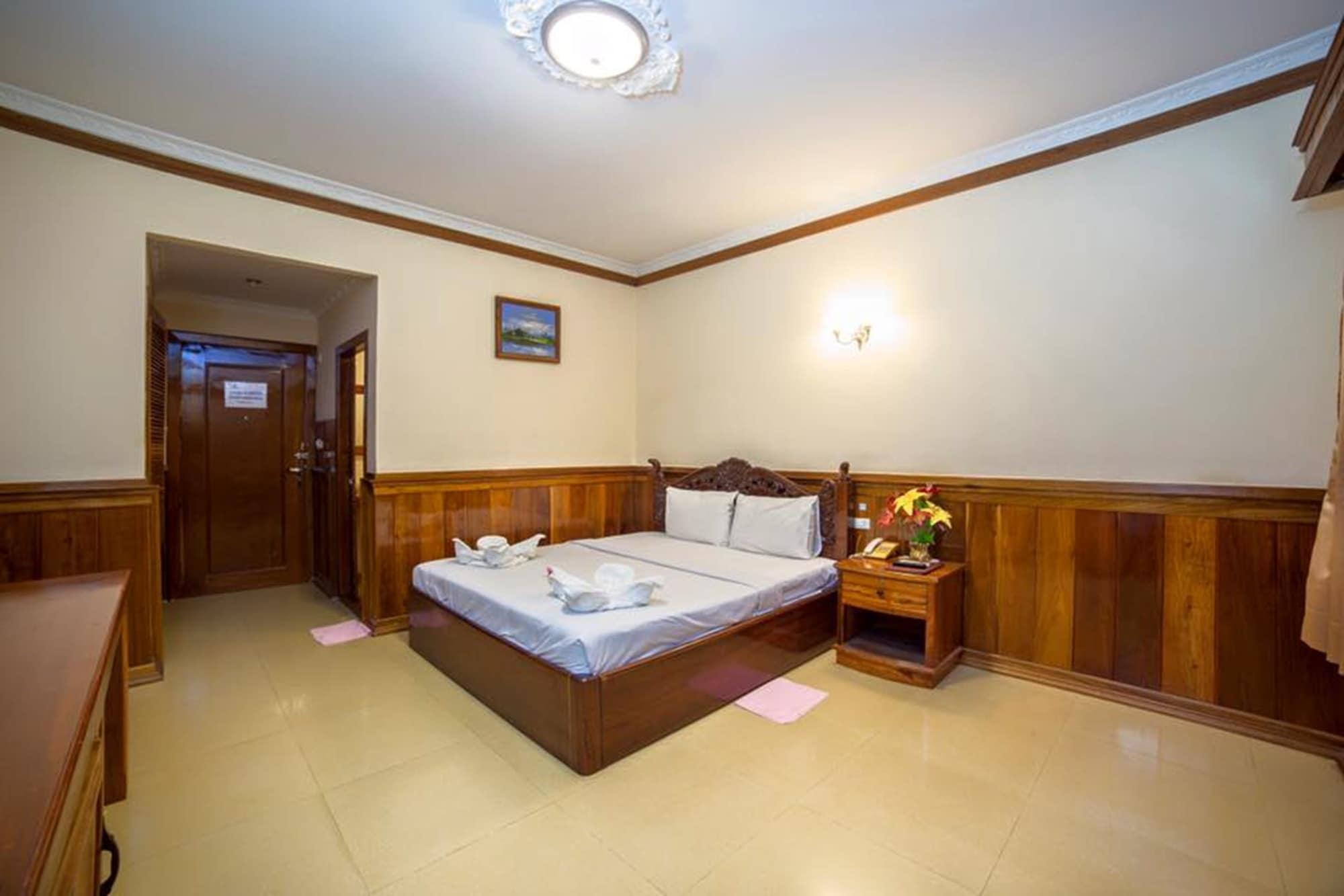 Banan Hotel Battambang Luaran gambar