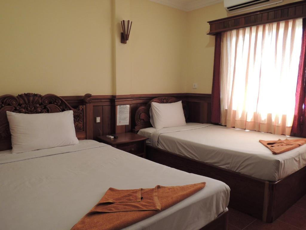 Banan Hotel Battambang Luaran gambar